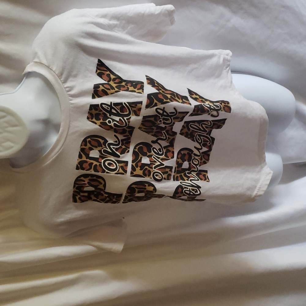 Leopard Christian crop tee